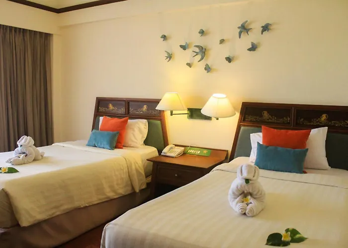 Seaview Patong Hotel - Sha Plus